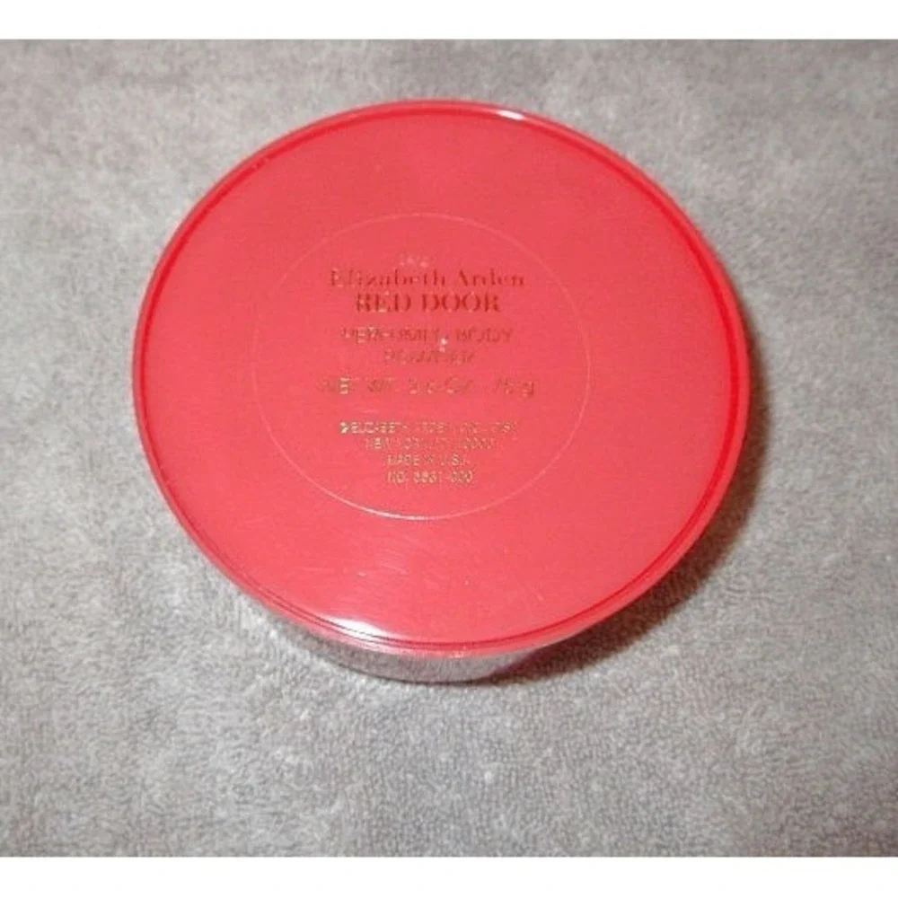Elizabeth Arden Red Door Perfumed Dusting Powder With Puff NEW UNUSED